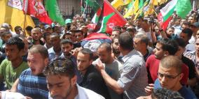 بالصور: الآلاف يشيعون جثمان الشهيد الجعبري مطالبين المقاومة بالرد على جرائم الاحتلال