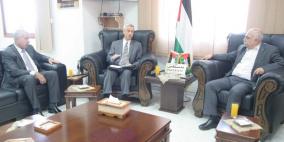 قلقيلية : المحافظ يلتقي رئيس برنامج المدن الصديقة