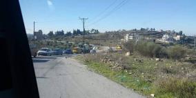 مواجهات عند حاجز عطارة والاحتلال يغلق الحاجز