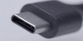 "سامسونغ" تعتزم إطلاق هاتف غالاكسي نوت 5 بمنفذ USB-C