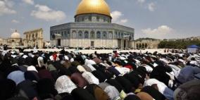 300 غزي يغادرون للصلاة في الأقصى