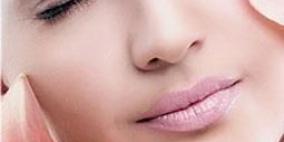 العالم ينفق 3.4 تريليون دولار على السياحة والتجميل