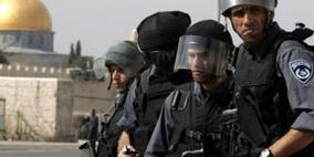 الشرطة الإسرائيلية تعتدي على مقدسيين في باب العامود