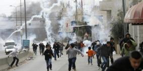 اصابات بالاختناق بين صفوف الطلبة شرق بيت لحم