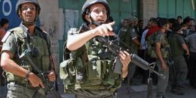 قوات الاحتلال تعتقل شابين من طولكرم