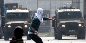 اصابة بالرصاص الحي والعشرات بالاختناق في مواجهات بالخليل