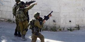 إصابة 11 شابا 3 منهم بالرصاص الحي بمواجهات في أبو ديس