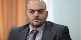 كطير من القش.. يتبعني