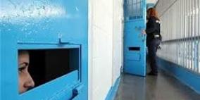 الإحتلال يوجه تهمة محاولة طعن جندي لفتاة من الخليل