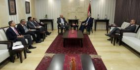 الحمد الله يلتقي العمادي ويبحث معه سبل إسراع تنفيذ مشاريع المنحة القطرية لإعادة الاعمار