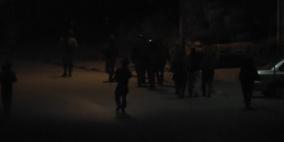 بالصور: الاحتلال يعتقل مواطنين ويشن حملة تفتيش واسعة في بيت امر