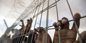 الاحتلال يصدر (26) أمراً إدارياً بحقّ أسرى