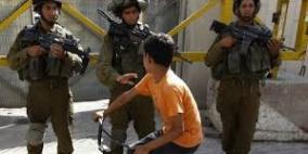 الاحتلال يعتدي على أطفال ويدنس مسجدا بعين حسكة في حلحول