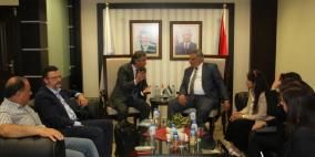 المهندس غنيم يطلع على اعمال شركات فرنسية مختصة في مجالات المياه