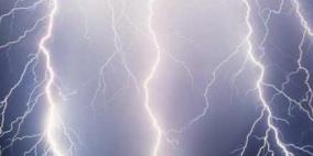 الصواعق تضرب نحو 20 منزلا في نابلس