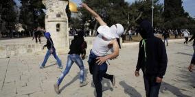 مواطنون يتصدون لمستوطنين حاولوا أداء طقوس قرب الأقصى