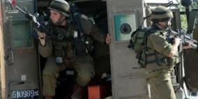 الاحتلال يحتجز هويات مواطنين جنوب جنين