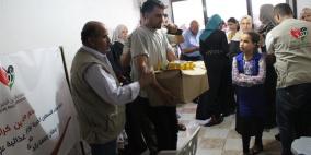 عطاء فلسطين توزع طرود غذائية على الأسر في خانيونس