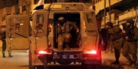 الاحتلال ينكل بشاب من العرقة بعد استدعائه للتحقيق