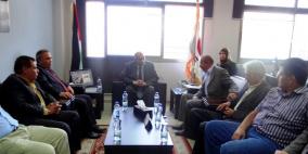 بلدية الخليل تعمل على توقيع اتفاقية مع بلدية كراليفو الصربية من خلال السفارة الفلسطينية فيها