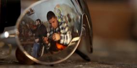 صور لعمليه تصنيع أله الكمنجة الموسيقيه في رام الله