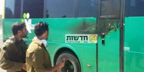 الإذاعة العبرية: تعرض حافلة اسرائيلية لإلقاء زجاجة حارقة شمال رام الله
