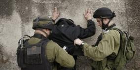 الاحتلال يعتقل مواطنا من بلدة صوريف في الخليل