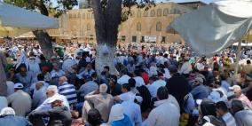 صور: أكثر من 280 ألفاً أدوا الجمعة الأخيرة برحاب الأقصى