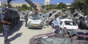 الشرطة تضبط وتتلف 30 مركبة غير قانونية في الخليل