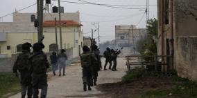 قوات الاحتلال تداهم منزلين في بلدة جبع جنوب جنين