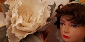 فتاة من الخليل تصنع قصة نجاح من قصاصات الورق 