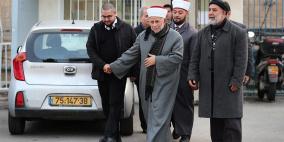 الاحتلال يقرر إبعاد رئيس الأوقاف الشيخ سلهب عن الأقصى 40 يوما