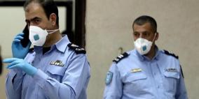 جنين: الشرطة تقبض على 6 أشخاص وتغلق محلات تجارية 