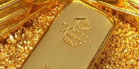 الذهب يرتفع لذروة أسبوعين مع تعثر الدولار