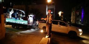 بالنار والموسيقى.. مؤدون يضفون البهجة على رمضان في القدس