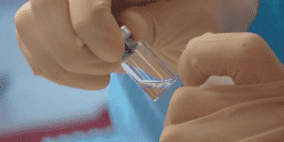 مليار جرعة من لقاح كورونا على الطريق