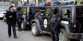 القبض على صاحب محل أزياء شهير في مصر صوّر 900 فتاة خلسة