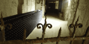 سرقة زجاجة نبيذ فاخرة ونادرة قيمتها 400 ألف دولار