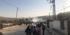 نابلس: إصابات بالاختناق جراء استهداف الاحتلال طلبة مدرسة تل الثانوية