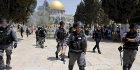 الاحتلال يعتدي على شقيقتين ويعتقلهما في القدس