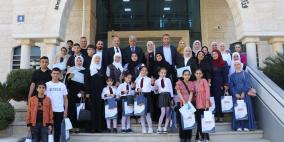 "التربية" تكرم طلبة فائزين بمسابقة علمية إقليمية