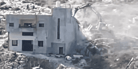 الاحتلال يجبر مقدسيا على هدم جزء كبير من منزله في سلوان