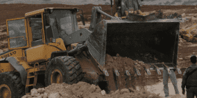 قوات الاحتلال تشرع بتحريف أراضٍ في حوسان غرب بيت لحم