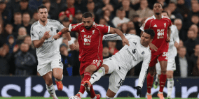 كاراغر يشن هجوما حادا على صلاح: يجب ألا يبدأ أساسيا