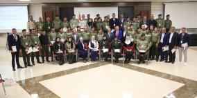 المدرسة الوطنية للإدارة وهيئة التوجيه السياسي والوطني تخرّجان المشاركين في برنامج إعداد المفوضين السياسيين