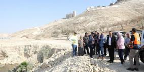 وزير الأشغال: نعمل على حل مشكلة طريق "وادي النار"