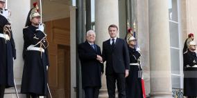 الرئيس عباس يجتمع مع نظيره الفرنسي