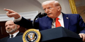 ترمب يتهم الكونغرس باللاسامية!!!