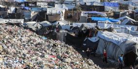 خاص| غزة أمام كارثة بيئية شاملة: النفايات والمجاري والركام تهدد حياة السكان