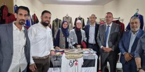 بالصور| السفير الرويضي يزور مهرجان ليالي مسقط ويُشيد بالجناح الفلسطيني